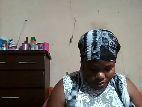 Snapshot of sexybigboobz chatting on 01-19-26, 05:11 sexybigboobz online show from 01-19-26, 05:11