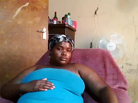 Snapshot of sexybigboobz chatting on 02-11-26, 07:46 sexybigboobz online show from 02-11-26, 07:46