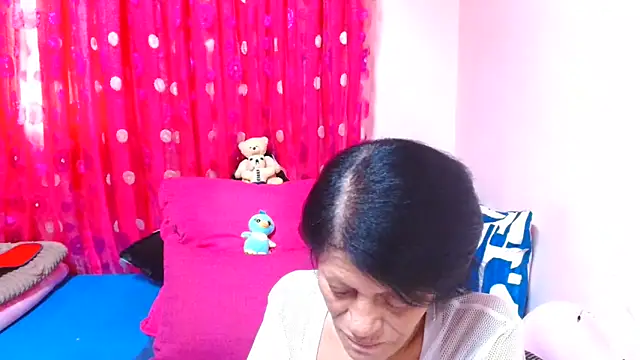 Snapshot of SLUTTYROXY chatting on 03-08-26, 08:07 SLUTTYROXY online show from 03-08-26, 08:07