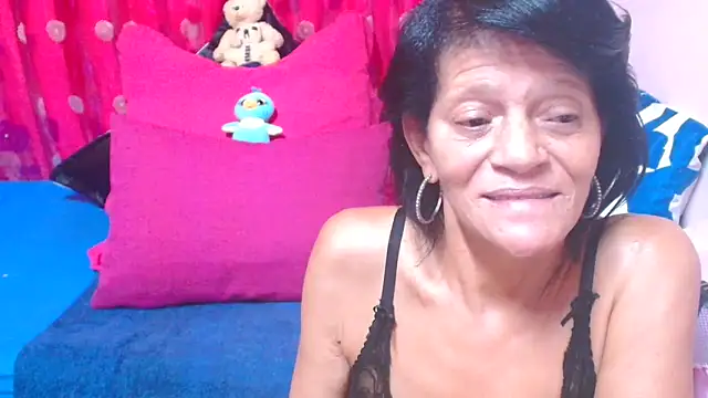 Snapshot of SLUTTYROXY chatting on 03-09-26, 08:46 SLUTTYROXY online show from 03-09-26, 08:46