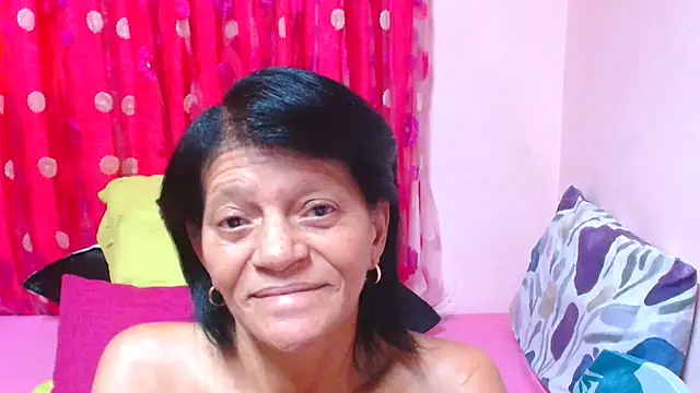 Snapshot of SLUTTYROXY chatting on 03-13-26, 05:03 SLUTTYROXY online show from 03-13-26, 05:03