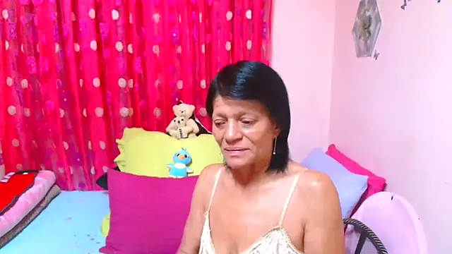 Snapshot of SLUTTYROXY chatting on 04-13-26, 06:02 SLUTTYROXY online show from 04-13-26, 06:02