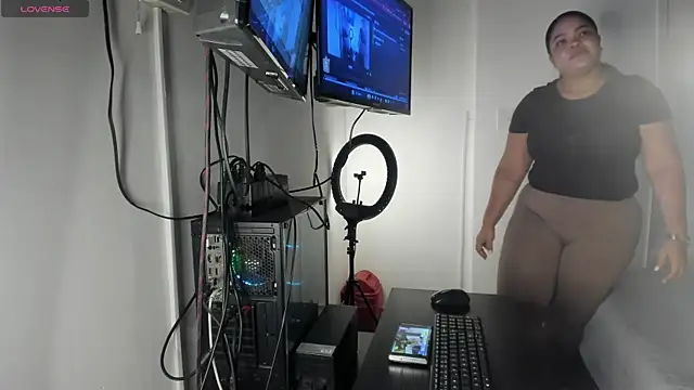 moonsweet1 online show from 05-14-26, 06:26
