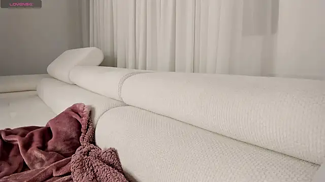 lissababe1 online show from 07-08-26, 10:03
