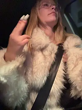 AnastasiaAniess online show from 04-14-26, 07:31