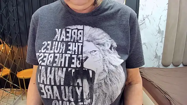 LindaPassionate online show from 12-18-24, 08:31