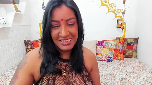 LadyNahir online show from 05-28-26, 04:32