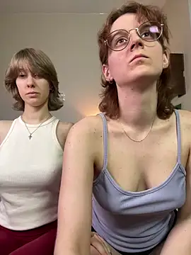 Snapshot of Jitoon_Exe chatting on 04-04-26, 08:50 Jitoon Exe online show from 04-04-26, 08:50