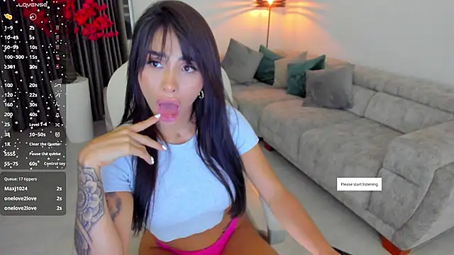 Snapshot of Sarah_Stone_ chatting on 02-27-25, 02:32 Sarah Stone online show from 02-27-25, 02:32