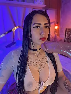 Tattooed spittingdoll online show from 05-21-26, 11:28