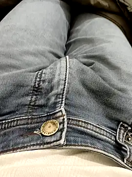 Snapshot of Babyucum4me chatting on 02-03-26, 04:34 Babyucum4me online show from 02-03-26, 04:34