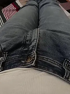 Snapshot of Babyucum4me chatting on 02-26-26, 03:55 Babyucum4me online show from 02-26-26, 03:55