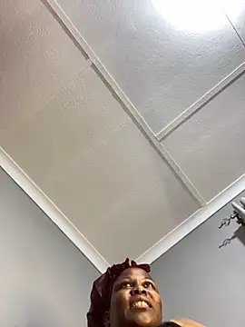 Snapshot of Sexycandyxxx chatting on 12-05-25, 09:00 Sexycandyxxx online show from 12-05-25, 09:00