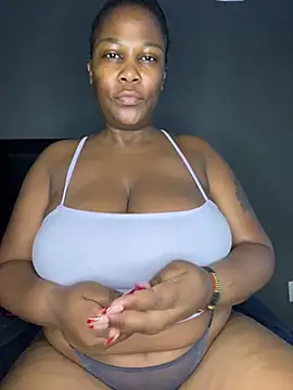 Snapshot of Sexycandyxxx chatting on 04-08-26, 05:29 Sexycandyxxx online show from 04-08-26, 05:29