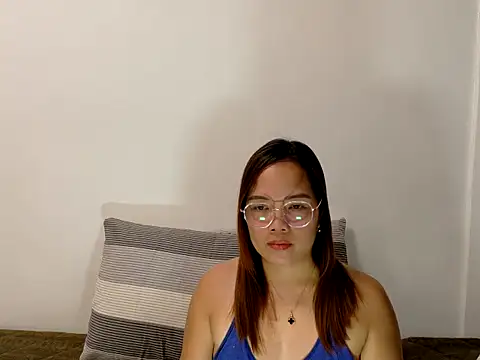 BURBERRY69 online show from 04-14-26, 02:12