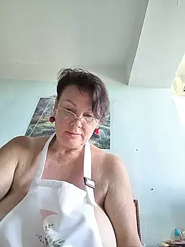  lady red  online show from 07-17-26, 12:12