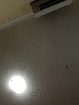 Snapshot of xdacy chatting on 12-20-25, 05:09 xdacy online show from 12-20-25, 05:09