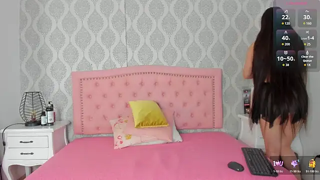 Snapshot of Princsgirl_ chatting on 05-17-26, 01:51 Princsgirl online show from 05-17-26, 01:51