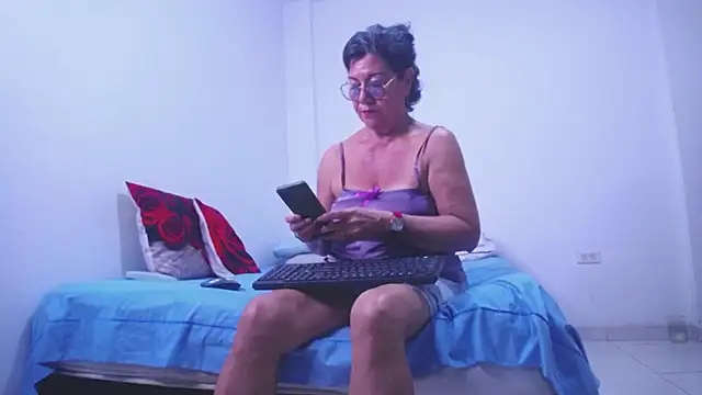 sexycristina 2 online show from 12-19-25, 02:24