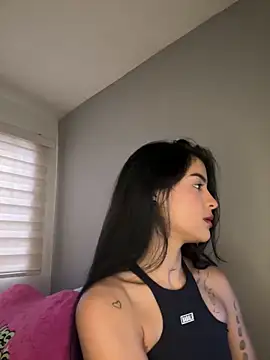 Sammy pink online show from 04-19-26, 09:17