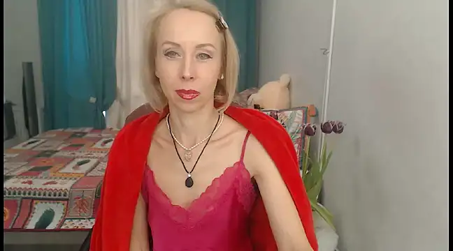 LuxuryNika online show from 03-18-25, 02:37