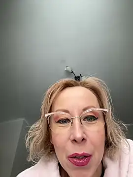 LuxuryNika online show from 02-07-26, 10:19