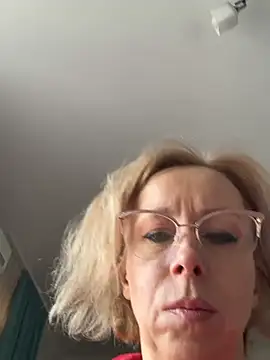 LuxuryNika online show from 02-10-26, 11:36