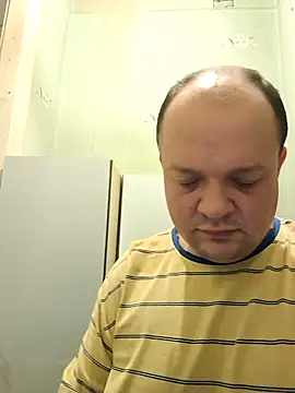 Snapshot of Dimka132 chatting on 12-21-25, 09:16 Dimka132 online show from 12-21-25, 09:16