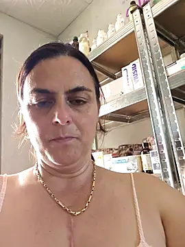 Snapshot of IsabelleCraft chatting on 06-29-26, 10:15 IsabelleCraft online show from 06-29-26, 10:15