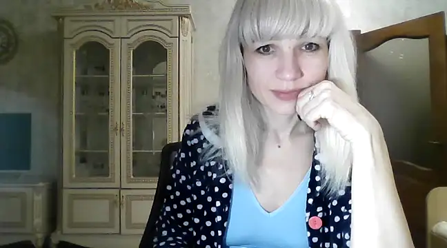 BarbaraKim online show from 12-18-24, 02:06