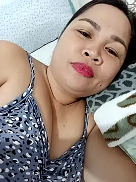 XXLorie 02 online show from 01-11-26, 12:32