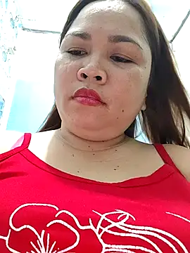 Snapshot of XXLorie_02 chatting on 04-22-26, 05:21 XXLorie 02 online show from 04-22-26, 05:21