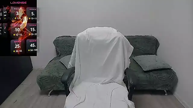 erikaerika online show from 05-18-26, 07:25