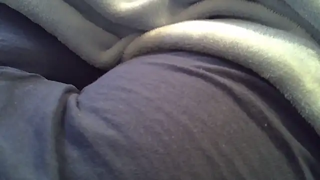 Snapshot of perescam chatting on 05-21-26, 03:30 perescam online show from 05-21-26, 03:30