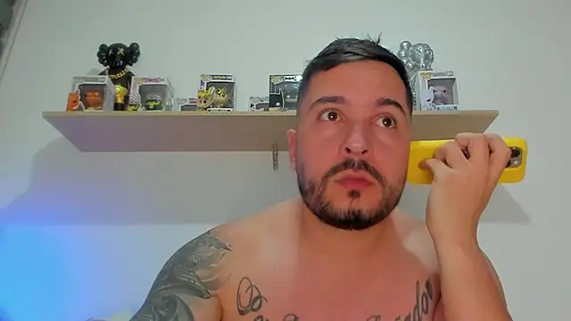 camilo restrepo21 online show from 03-08-26, 12:52