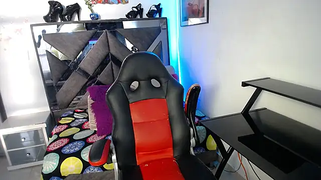 Salo hot04 online show from 09-23-25, 10:24