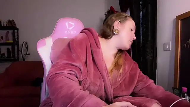 kisicaxx online show from 11-08-25, 04:07