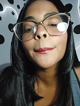 Snapshot of missmelissa_ chatting on 06-21-26, 03:20 missmelissa online show from 06-21-26, 03:20