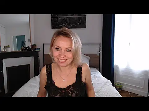 Snapshot of ADreamLady chatting on 03-09-26, 03:38 ADreamLady online show from 03-09-26, 03:38