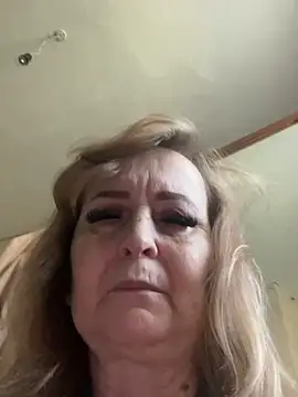 Irina2909xh online show from 05-16-26, 12:04