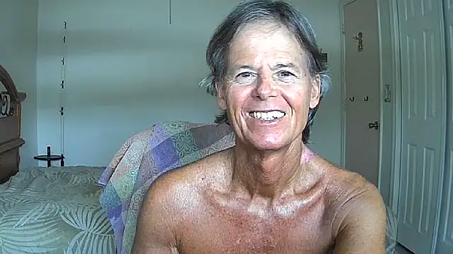 nakeedcowboi65 online show from 05-12-26, 12:57