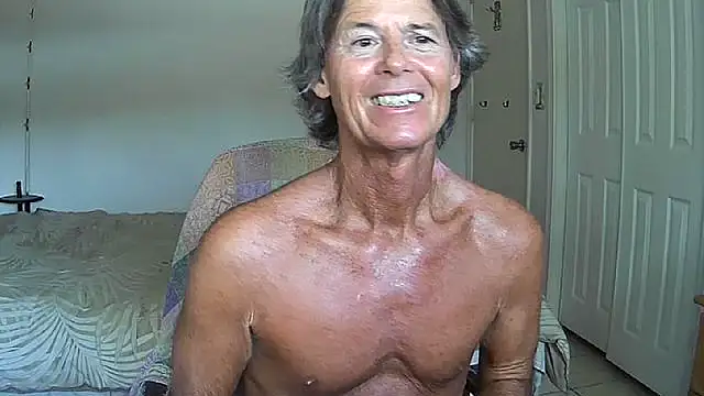 nakeedcowboi65 online show from 05-26-26, 09:44