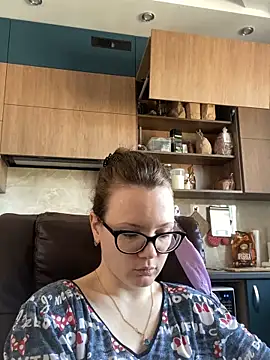 AngelaWhiti online show from 04-15-26, 08:54