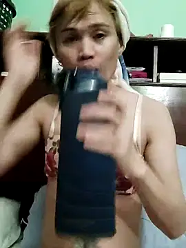 QueenSoreal online show from 05-23-26, 03:05
