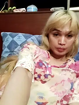 QueenSoreal online show from 07-12-26, 08:49