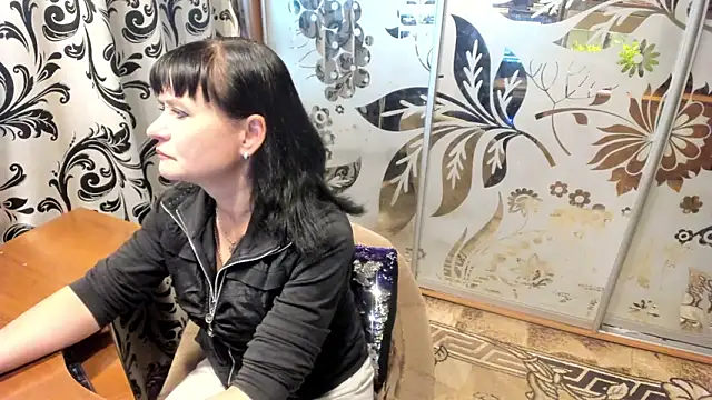 Snapshot of EVILENSA chatting on 04-23-26, 12:29 EVILENSA online show from 04-23-26, 12:29