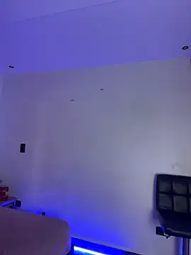 Victoria14  online show from 03-06-26, 03:47