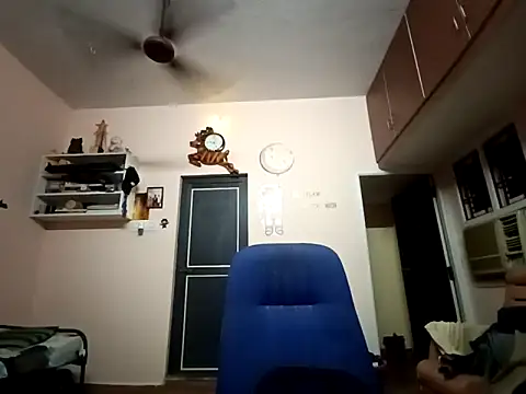 Snapshot of luckyloki chatting on 03-08-25, 03:56 luckyloki online show from 03-08-25, 03:56