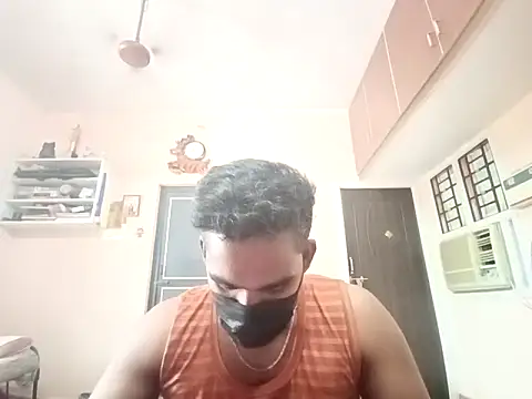 Snapshot of luckyloki chatting on 10-02-25, 05:14 luckyloki online show from 10-02-25, 05:14