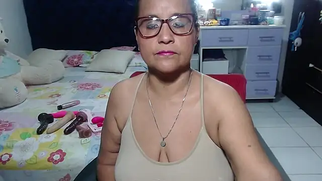 pervert mommy  online show from 04-17-26, 10:18